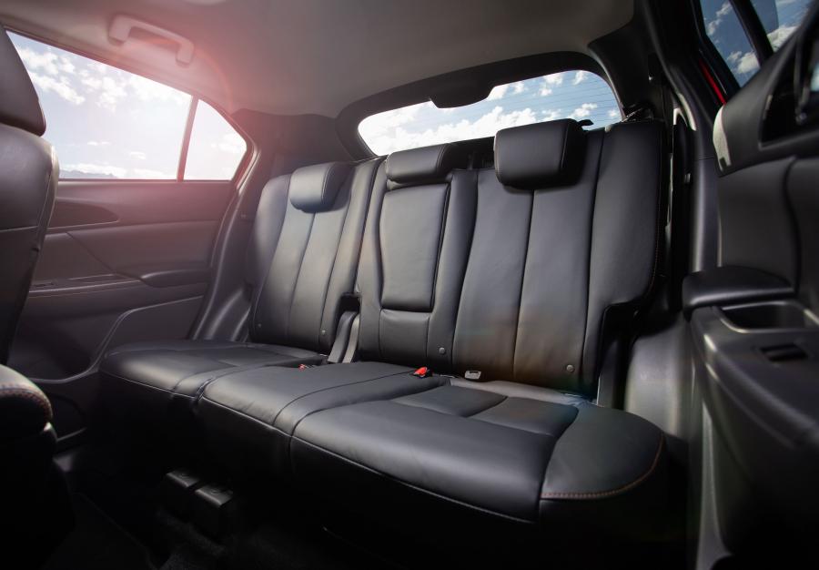 Интерьер Mitsubishi Eclipse Cross 2017 года  (WW) (фото 67 из 73)